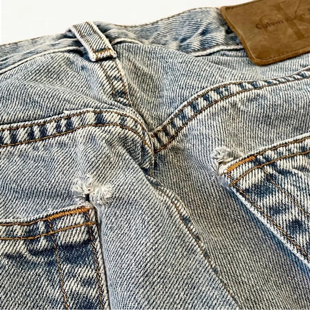 Vintage 90s Light Wash Calvin Klein Denim Jeans Size 32 - Picture 16 of 16